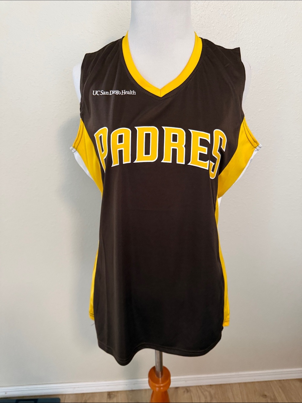Padres Sleeveless Team Jersey in Black & Yellow